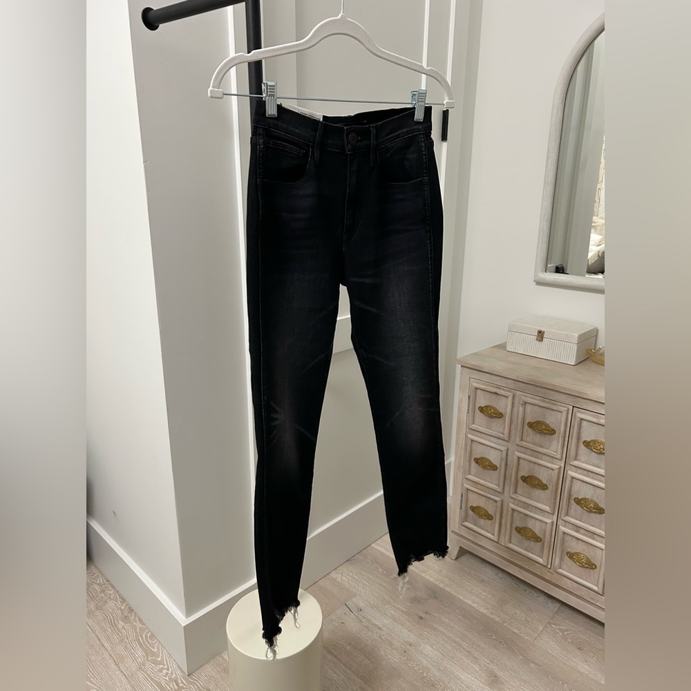 STRAIGHT AUTHENTIC CROP